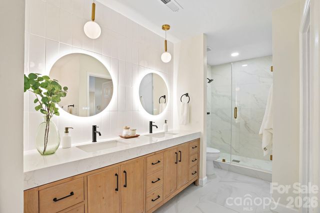 6301 Saddlebrook Court, Charlotte, NC 28226