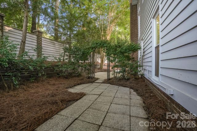 6301 Saddlebrook Court, Charlotte, NC 28226
