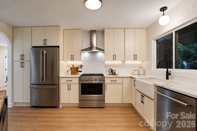 6301 Saddlebrook Court, Charlotte, NC 28226