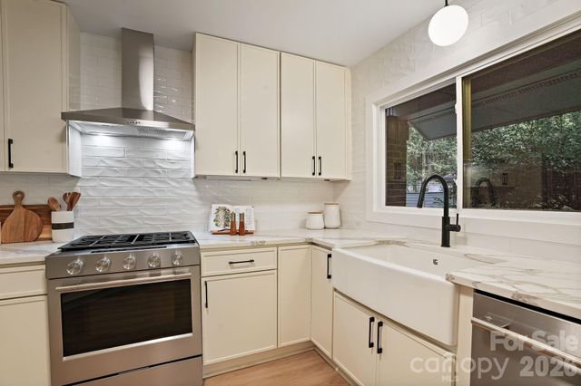 6301 Saddlebrook Court, Charlotte, NC 28226