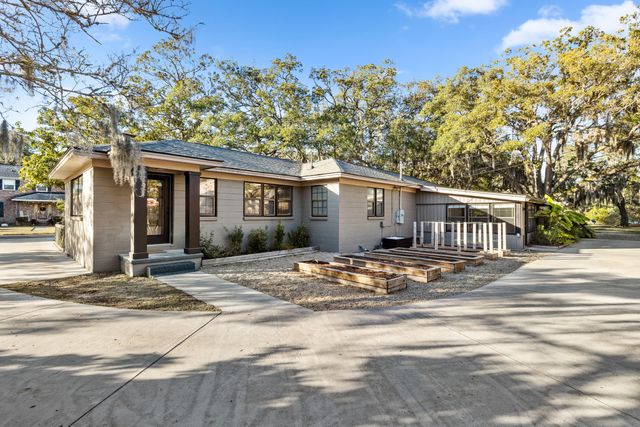 1820 Alice Drive, Charleston, SC 29407