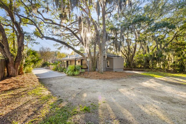 1820 Alice Drive, Charleston, SC 29407