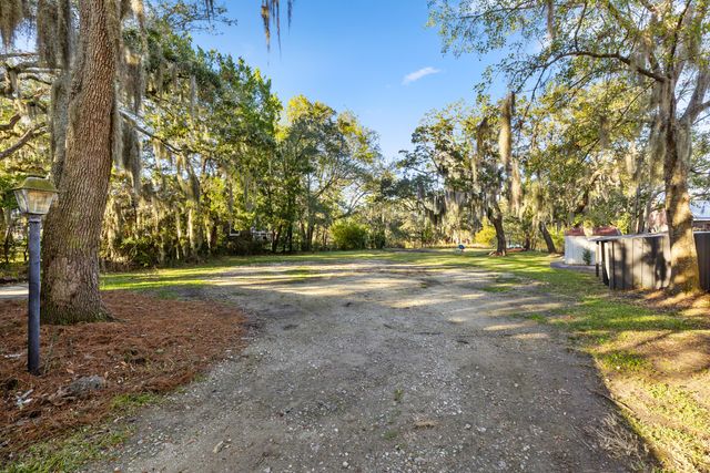 1820 Alice Drive, Charleston, SC 29407