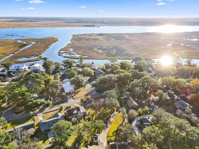 1820 Alice Drive, Charleston, SC 29407