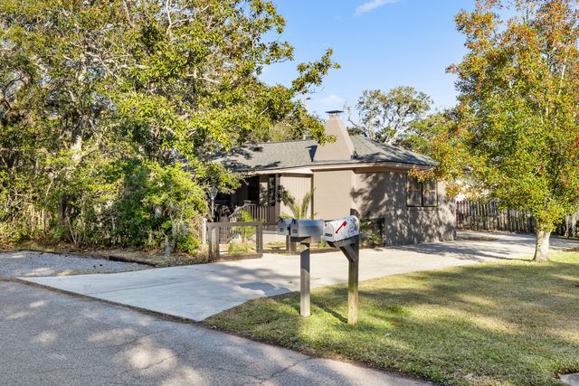 1820 Alice Drive, Charleston, SC 29407