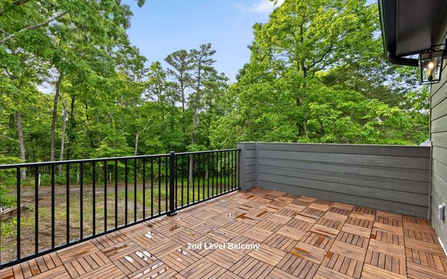 1825 Sawyer Farms Lane, Signal Mountain, TN 37377