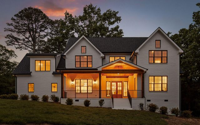 1825 Sawyer Farms Lane, Signal Mountain, TN 37377