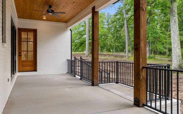 1825 Sawyer Farms Lane, Signal Mountain, TN 37377