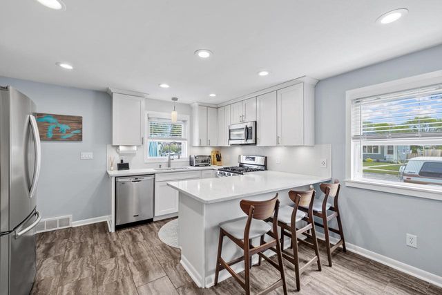 1304 Mead AVENUE, Sheboygan, WI 53081