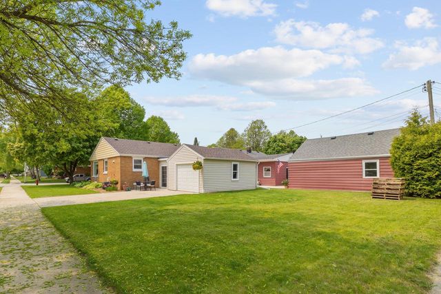1304 Mead AVENUE, Sheboygan, WI 53081