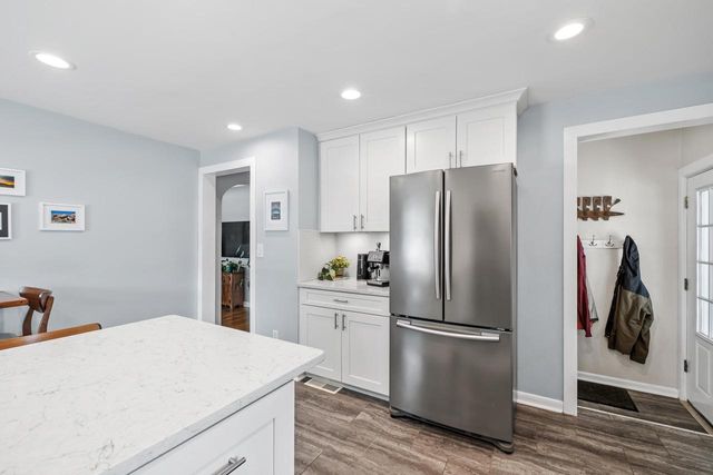 1304 Mead AVENUE, Sheboygan, WI 53081