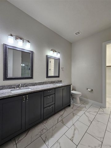 21403 Patton Ave B, Lago Vista, TX 78645