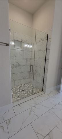 21403 Patton Ave B, Lago Vista, TX 78645