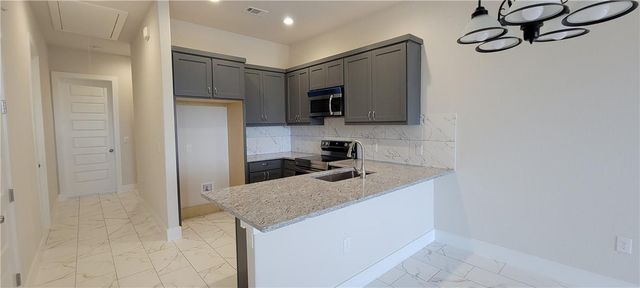 21403 Patton Ave B, Lago Vista, TX 78645