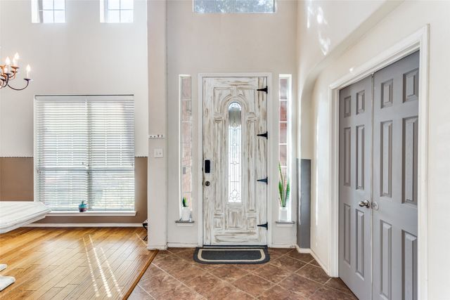 819 Hickory Street, Burleson, TX 76028