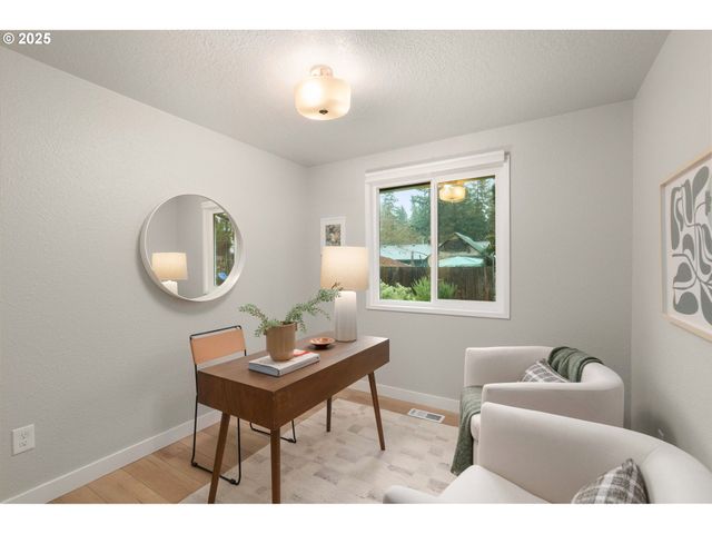 3958 Ne LAURA St, Hillsboro, OR 97124