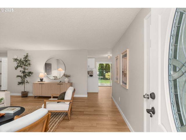 3958 Ne LAURA St, Hillsboro, OR 97124