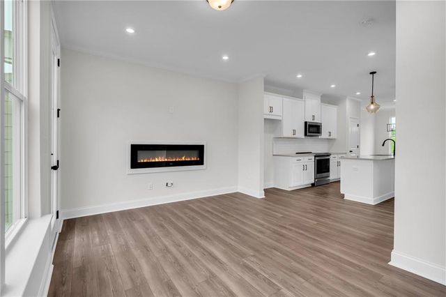 2651 Stream Terrace NW, Atlanta, GA 30318