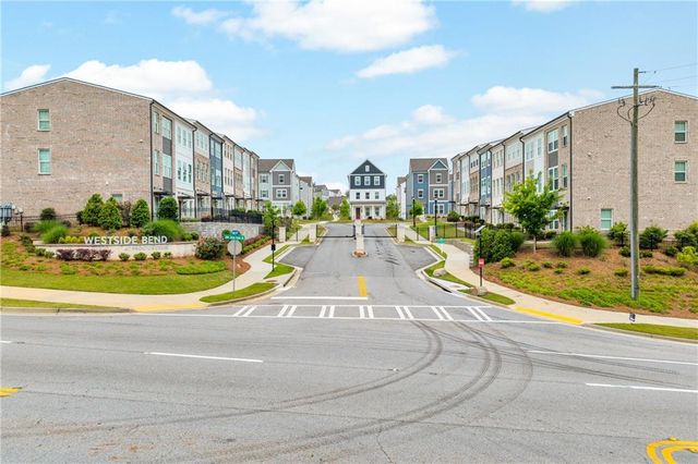 2651 Stream Terrace NW, Atlanta, GA 30318