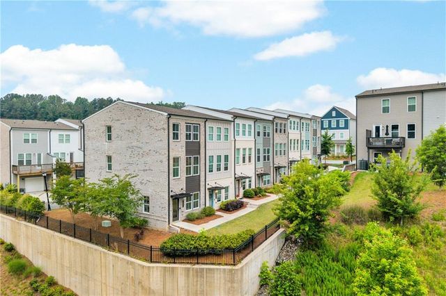 2651 Stream Terrace NW, Atlanta, GA 30318