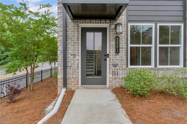 2651 Stream Terrace NW, Atlanta, GA 30318