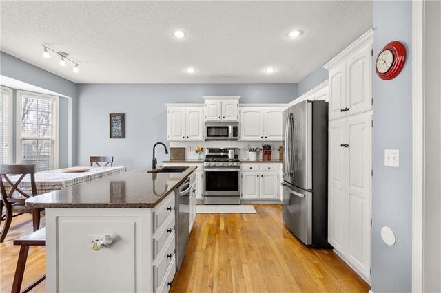 21218 W 51st Street, Shawnee, KS 66218