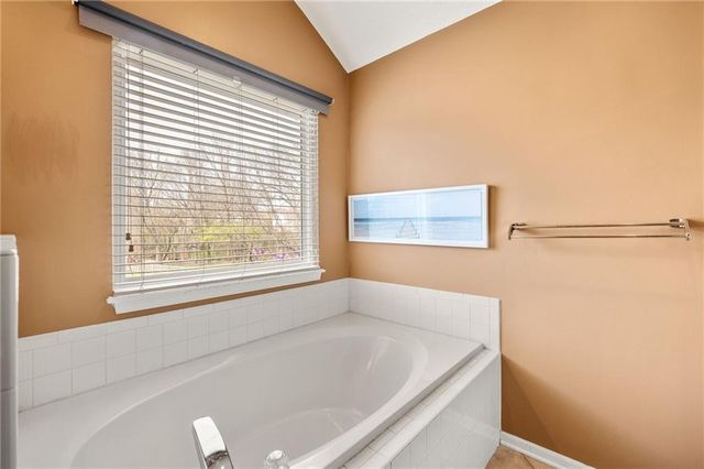 21218 W 51st Street, Shawnee, KS 66218