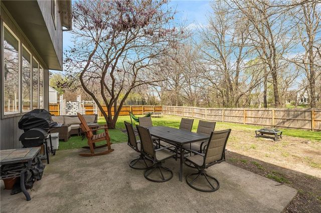 21218 W 51st Street, Shawnee, KS 66218
