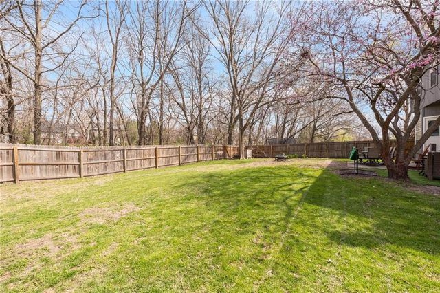 21218 W 51st Street, Shawnee, KS 66218