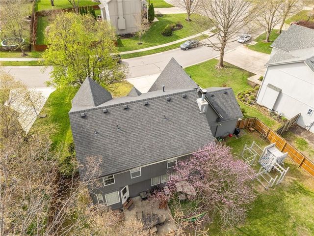21218 W 51st Street, Shawnee, KS 66218