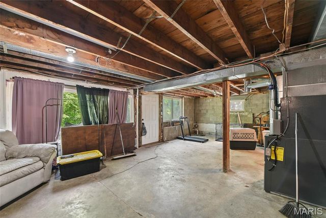 4917 Rose Park Road, House Springs, MO 63051