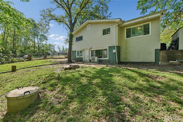 4917 Rose Park Road, House Springs, MO 63051