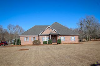 2015 Tucker Road, Perry, GA 31069