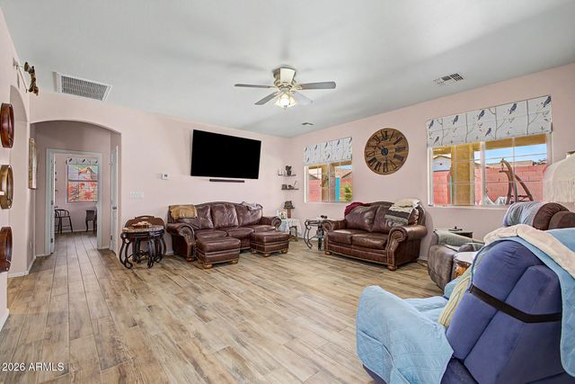 17186 W GAMBIT Trail, Surprise, AZ 85387