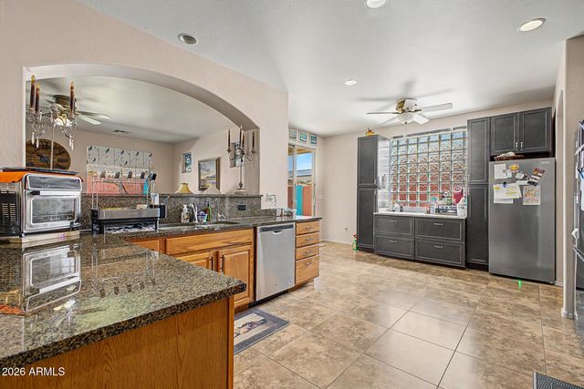 17186 W GAMBIT Trail, Surprise, AZ 85387