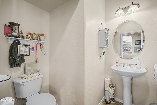 17186 W GAMBIT Trail, Surprise, AZ 85387