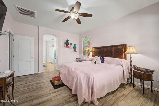 17186 W GAMBIT Trail, Surprise, AZ 85387