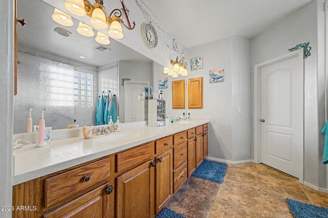 17186 W GAMBIT Trail, Surprise, AZ 85387