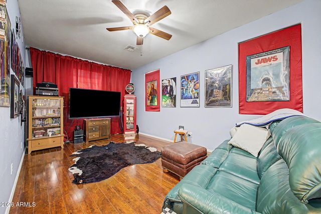 17186 W GAMBIT Trail, Surprise, AZ 85387