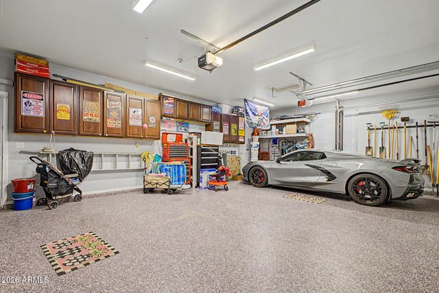 17186 W GAMBIT Trail, Surprise, AZ 85387