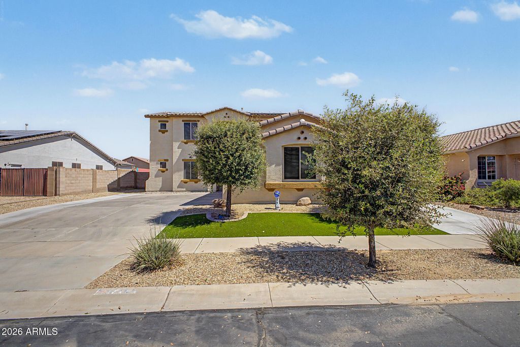 17186 W GAMBIT Trail, Surprise, AZ 85387
