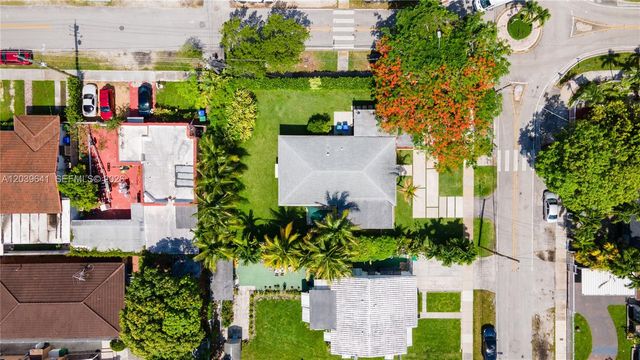 5790 SW 3rd St, Miami, FL 33144