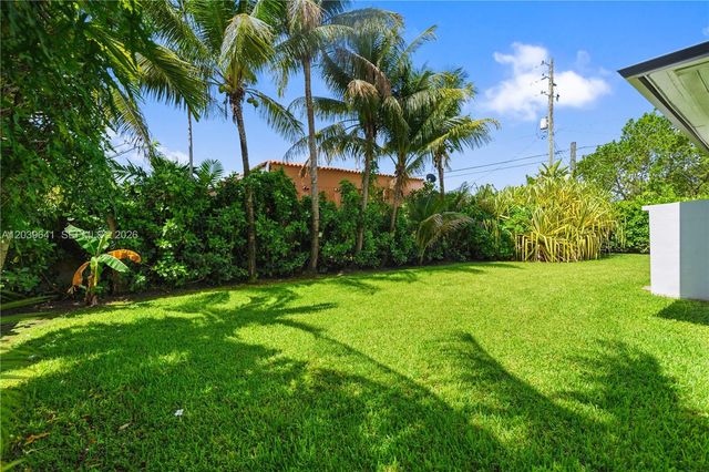 5790 SW 3rd St, Miami, FL 33144