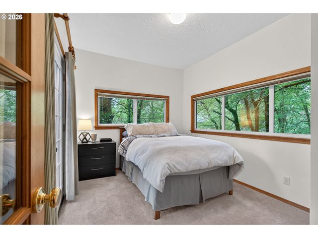 3119 Sw DOSCH Rd, Portland, OR 97239