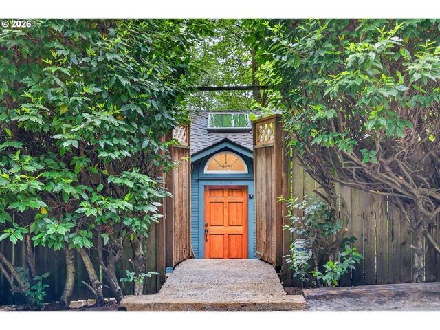3119 Sw DOSCH Rd, Portland, OR 97239