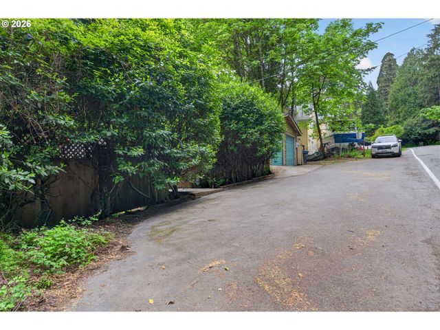 3119 Sw DOSCH Rd, Portland, OR 97239