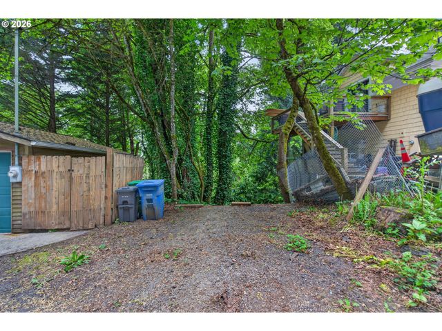 3119 Sw DOSCH Rd, Portland, OR 97239