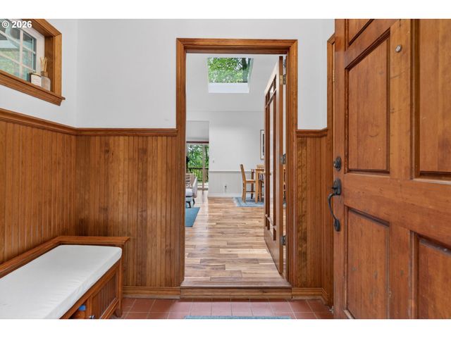3119 Sw DOSCH Rd, Portland, OR 97239
