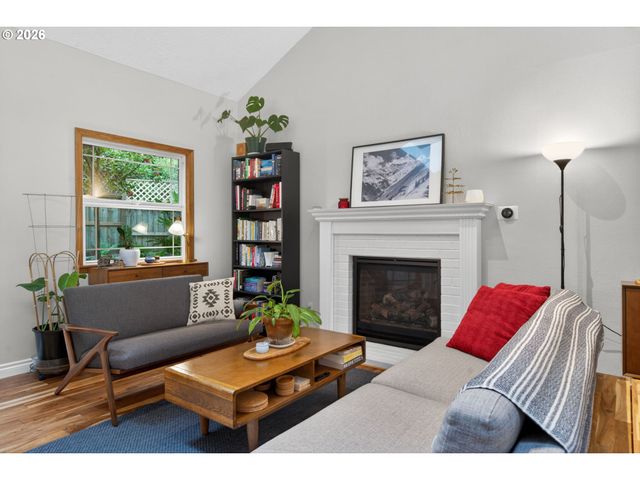 3119 Sw DOSCH Rd, Portland, OR 97239