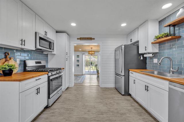 702 ELEANORE AVENUE, New Smyrna Beach, FL 32168